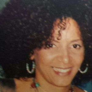 Meet your Posher, Nelida