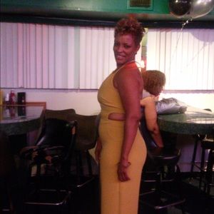 Meet your Posher, Angelique