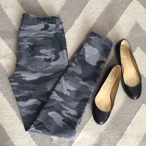 Current / Elliot Camouflage Skinny Jean Pants 26