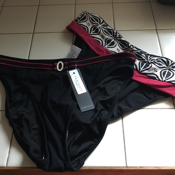 Fantasia bikini bottoms new never worn