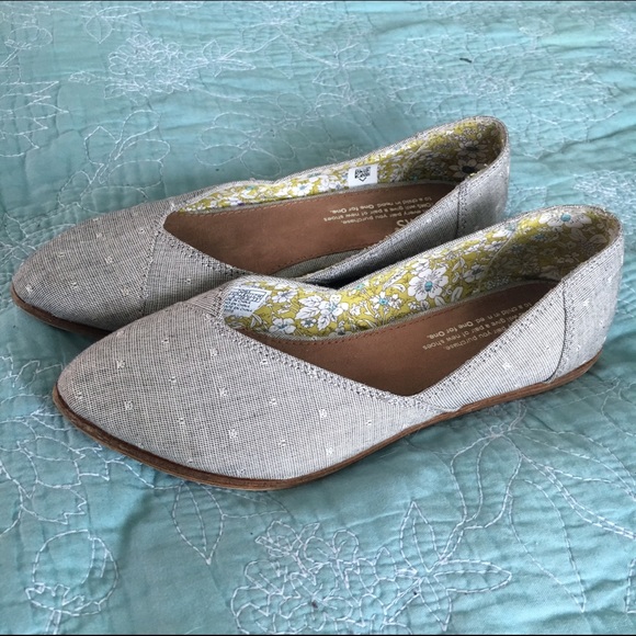 Toms chambray flats size 6