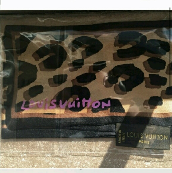 Lepord scarf - Picture 2 of 3