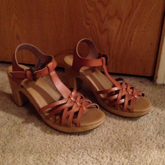 Tan strappy sandals with thick heels
