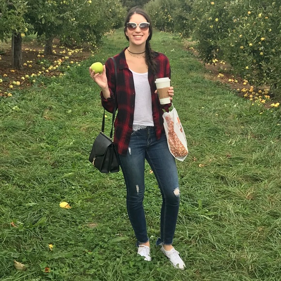 Meet your Posher, Michelle - Picture 2 of 2