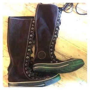BNWOT converse suede high tops Sz 9 women's