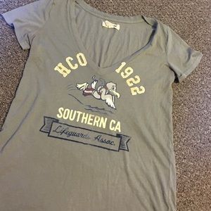 Hollister v neck t shirt