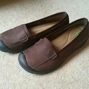 Keen slip on leather shoes