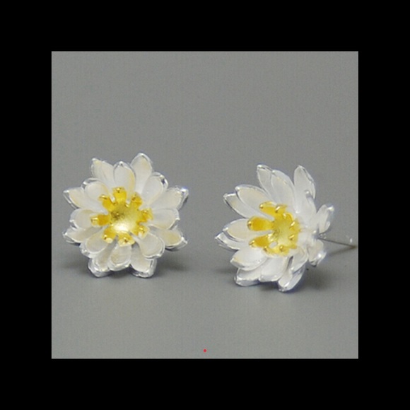 Jewelry - 925 Sterling silver lotus flower earrings