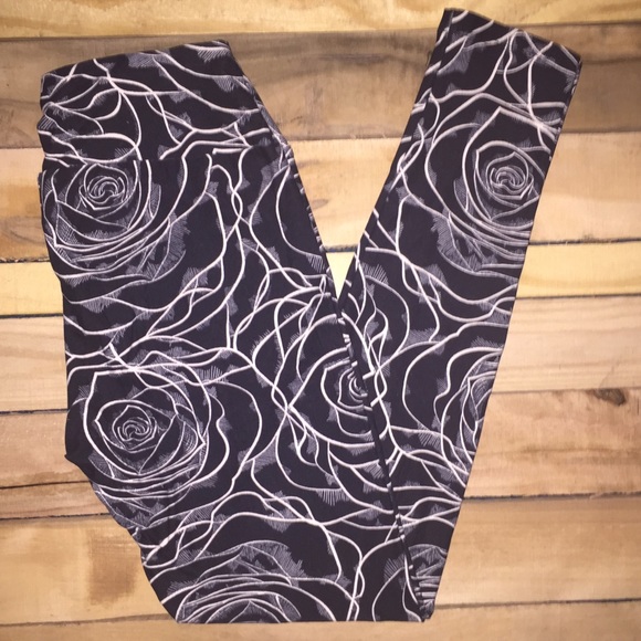 LuLaRoe Roses (Unicorn BNWT) Leggings OS
