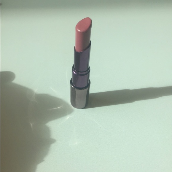 Urban Decay lipstick - Fiend - Picture 2 of 4