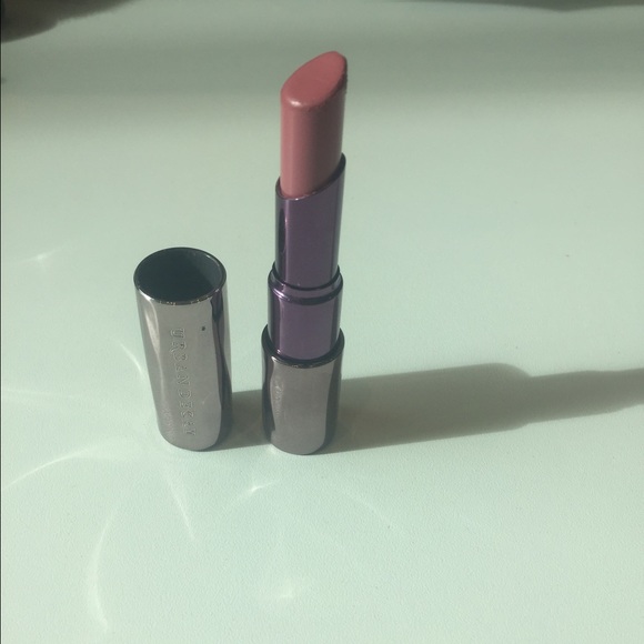 Urban Decay lipstick - Fiend - Picture 4 of 4