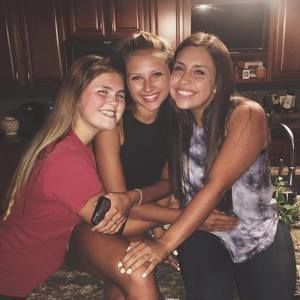 Meet your Posher, Avery