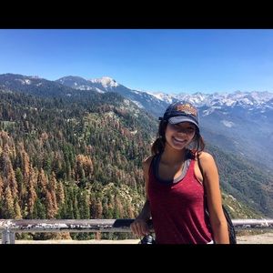 Meet your Posher, Monica