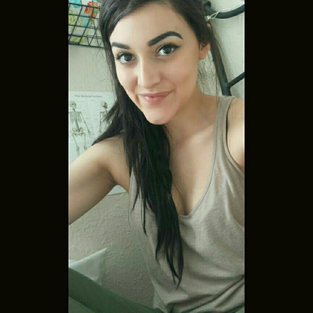 Meet your Posher, Anna