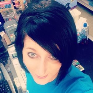 Meet your Posher, Candice