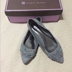 Audrey Brooke Gray flats size 6.5
