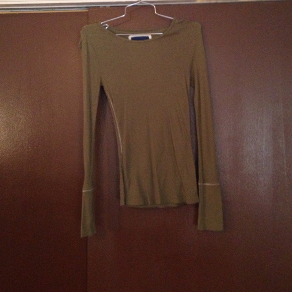 Long sleeve tee
