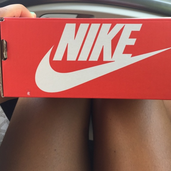 Baby Nike rosches