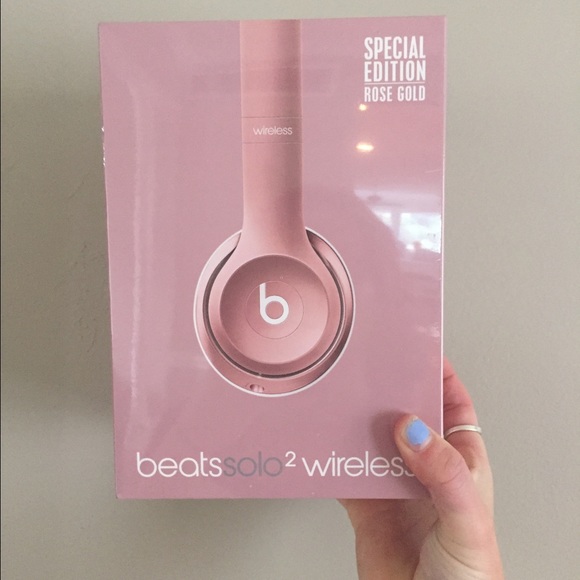 Beats solo2 wireless