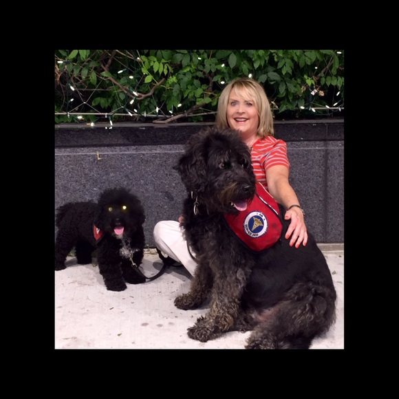 Meet Linda....AMBASSADOR - Picture 2 of 7