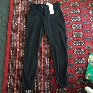 Under armour: fit pants!