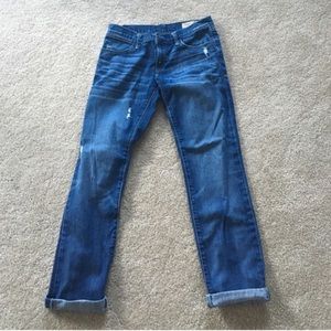 Dark wash boyfriend jeans 👖