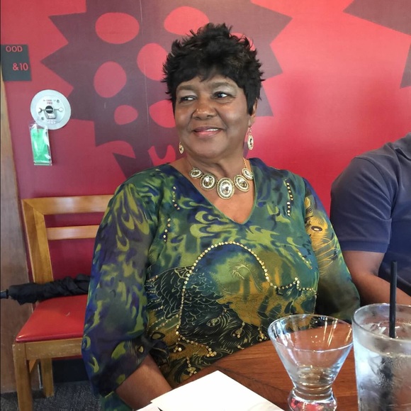 Meet your Posher, Mary - Picture 3 of 4