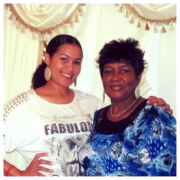 Meet your Posher, Mary - Picture 4 of 4