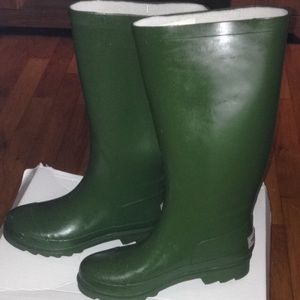 Vineyard Vines rainboots