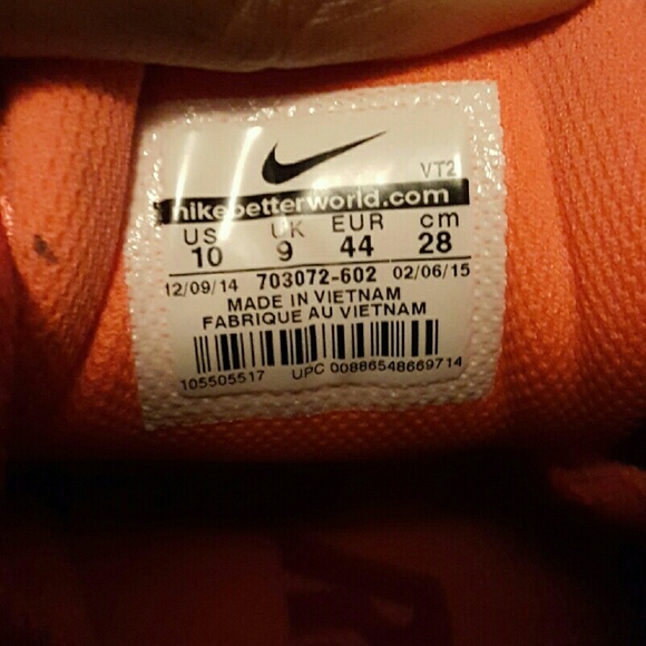 Men Nike's - Picture 2 of 4