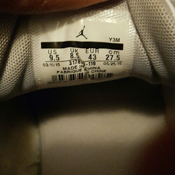 Men's Jordan - Picture 2 of 3