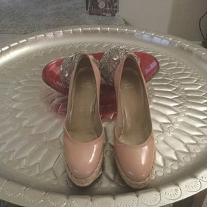 Stuart Weitzman Nude Wedges