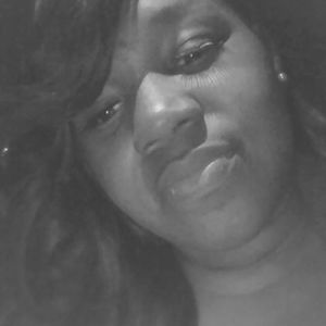 Meet your Posher, Monique