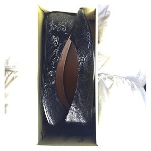 NWT Kimchi Blue Skimmer - Black pattern woven