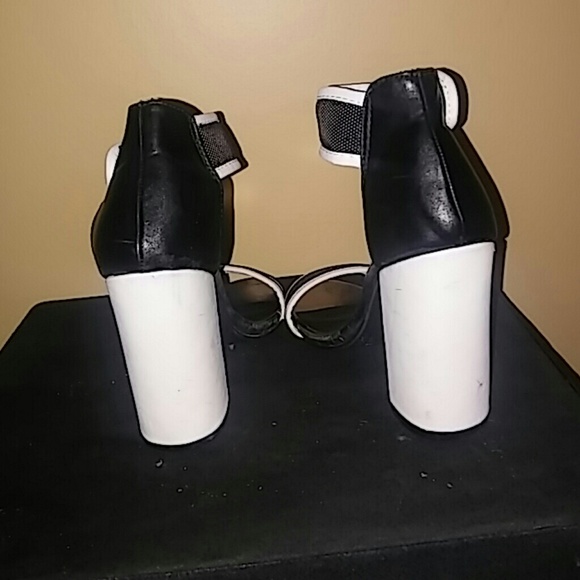 Heels - Picture 2 of 4