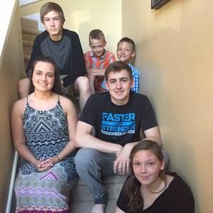 Meet your Posher, Linda