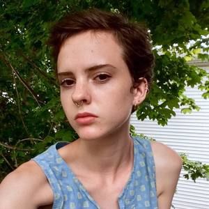 Meet your Posher, Rebecca