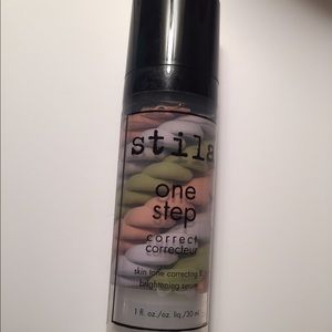 Stila One Step Corrector