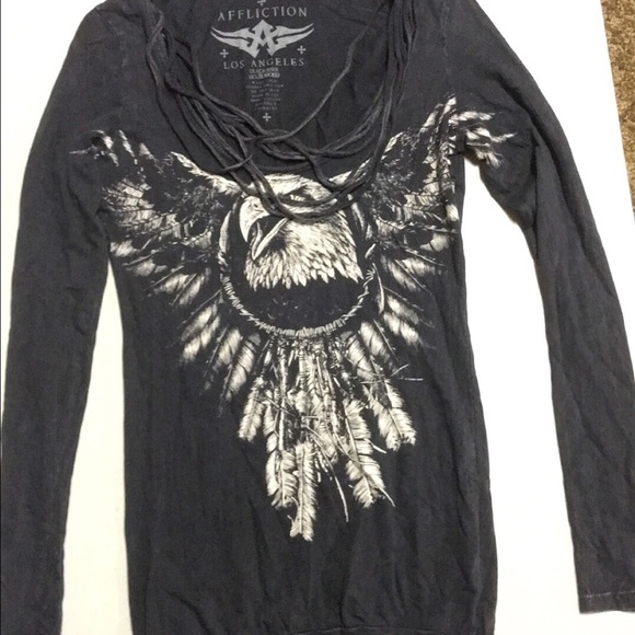 Affliction long sleeve from buckle