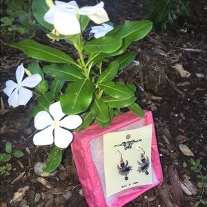 Angel 👼🏻 earrings ✨