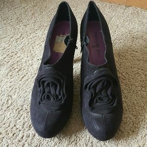 Madden girl hilled ankle booties