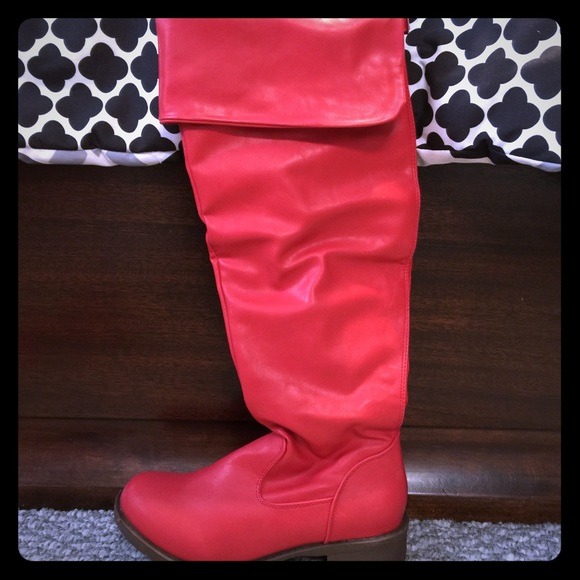 Brand new red boots with zipper