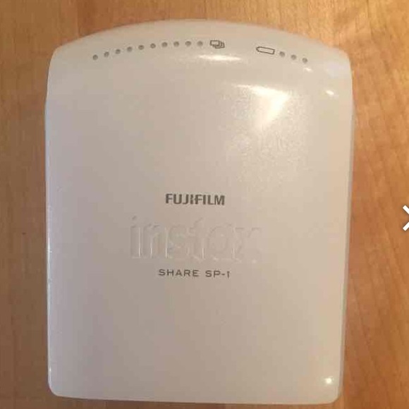 FUJIFILM INSTAX PRINTER