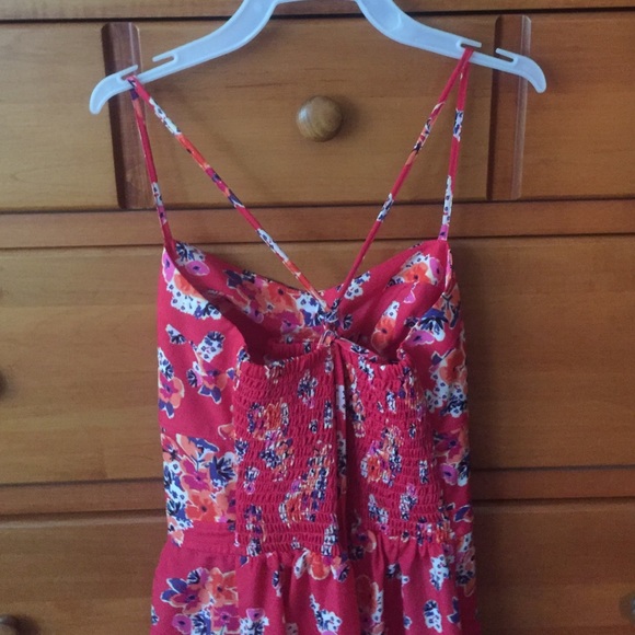 🚫¡¡SOLD!!🚫 Vivid Red American Eagle Floral Dress - Picture 2 of 4