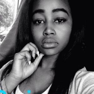 Meet your Posher, Ebony