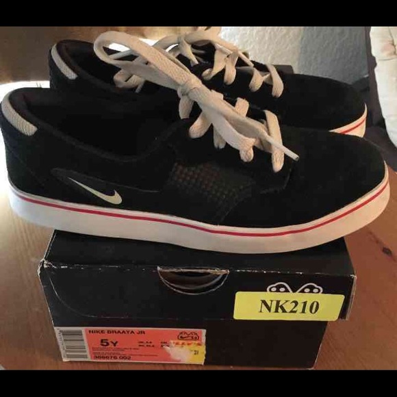 Nike shoes