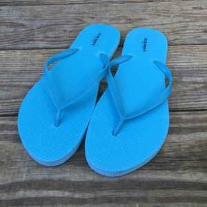 Blue Old Navy flip flops