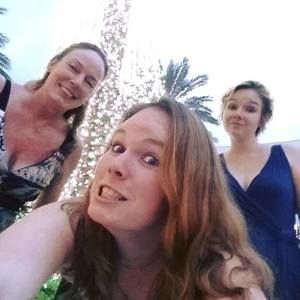 Meet your Posher, Helen