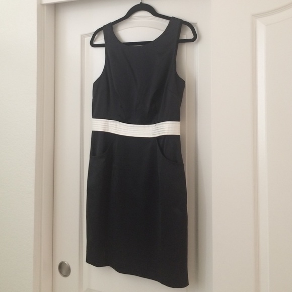 *NWT* Gorgeous black satin dress