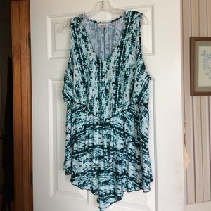 Sleeveless tiered top